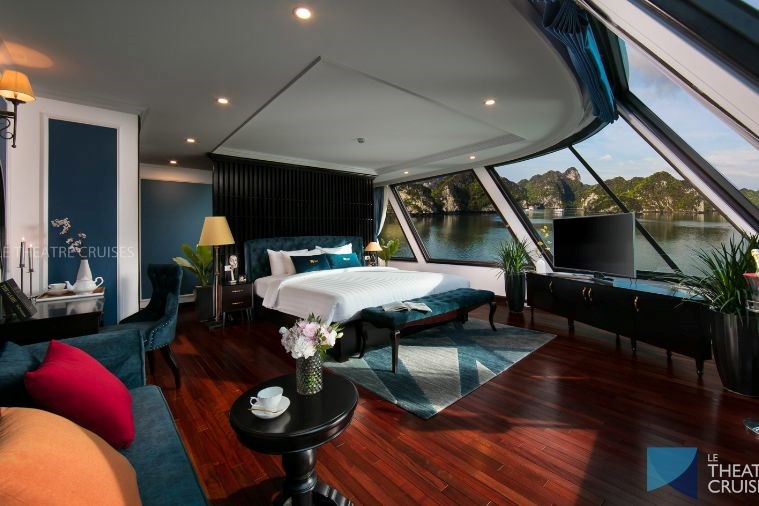 Du Thuyền La Theatre Cruises Hạ Long